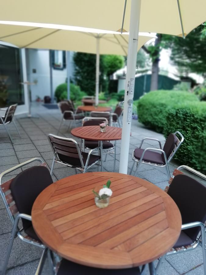 Hotel Krone Ueberlingen Am Ried Зінген Екстер'єр фото
